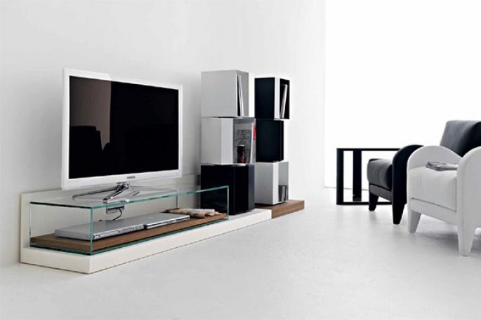 TV stand - basic recommendations for an unmistakable choice