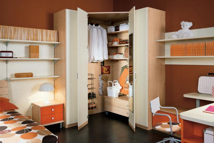 Corner wardrobe - a practical and beautiful wardrobe for your bedroom